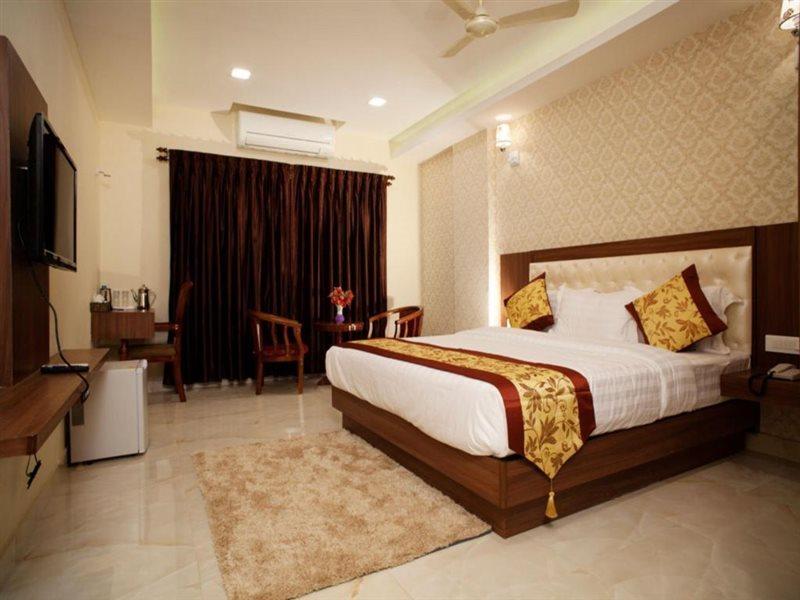 Hotel Mahalakshmi Residency コルル エクステリア 写真