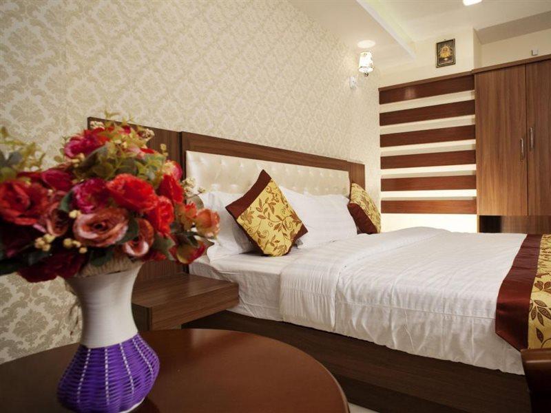 Hotel Mahalakshmi Residency コルル エクステリア 写真