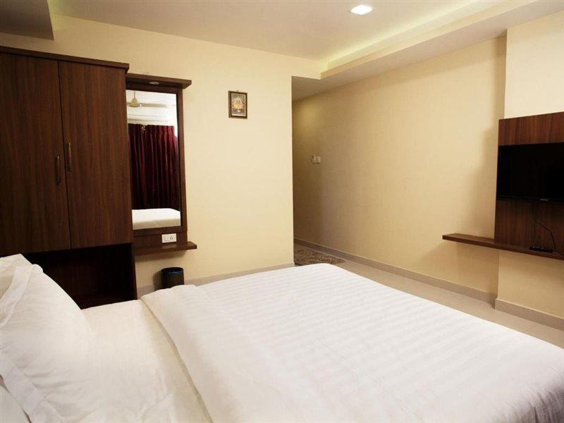 Hotel Mahalakshmi Residency コルル エクステリア 写真