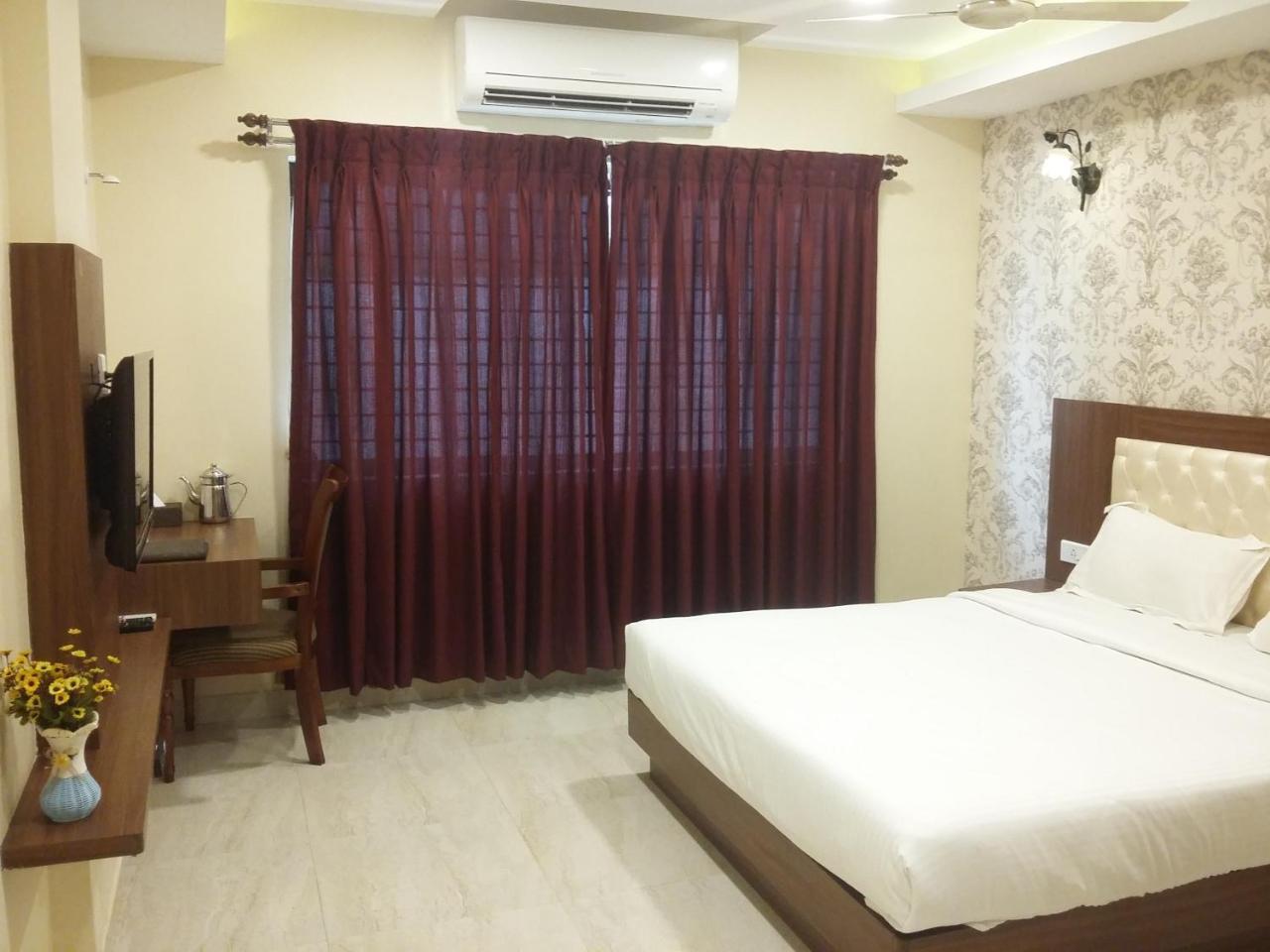 Hotel Mahalakshmi Residency コルル エクステリア 写真